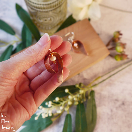 Hammered Copper and Freshwater Pearl Metalwork Earrings