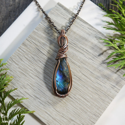 Dark Blue Flashy Labradorite Teardrop Stone Copper Pendant Necklace